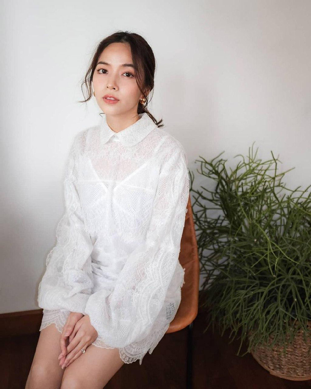 แฟชั่น, เสื้อสีขาว