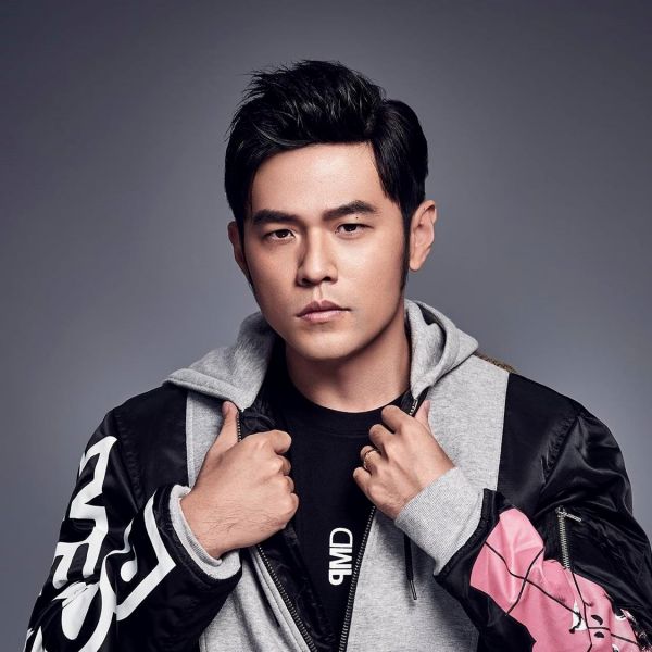 jay chou เจย์โจว โจวเจี๋ยหลุน