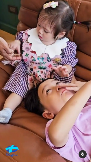 น้องแอบิเกล ป้อนข้าวพี่พายุ