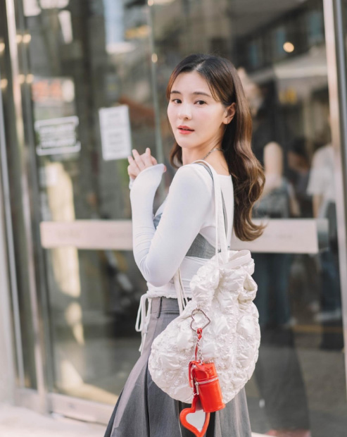 ออม สุชาร์