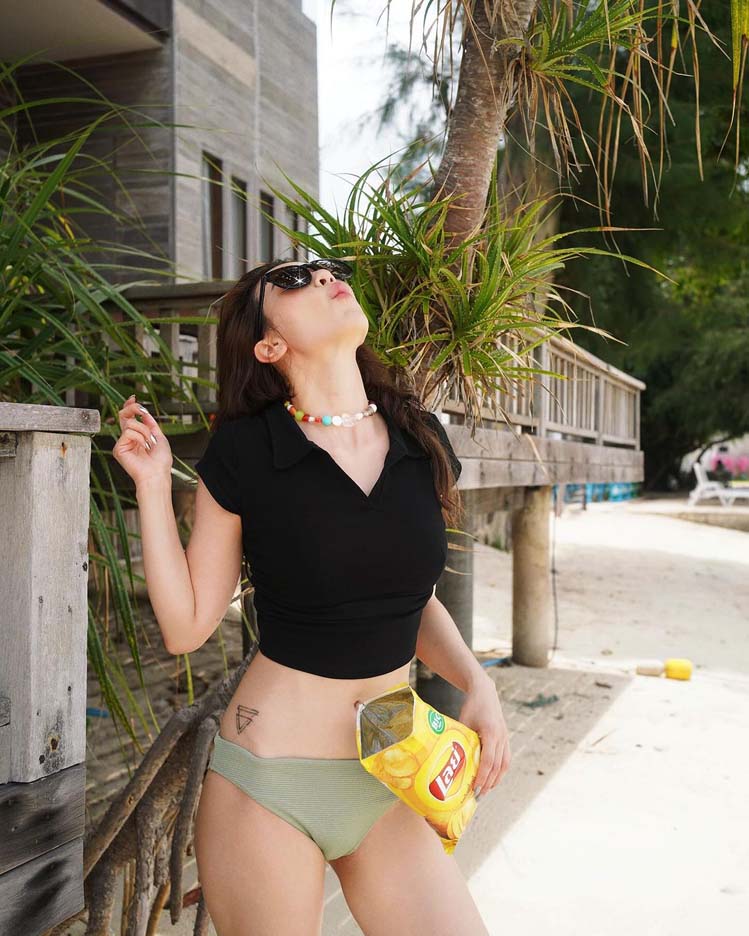 โบว์ เบญจวรรณ