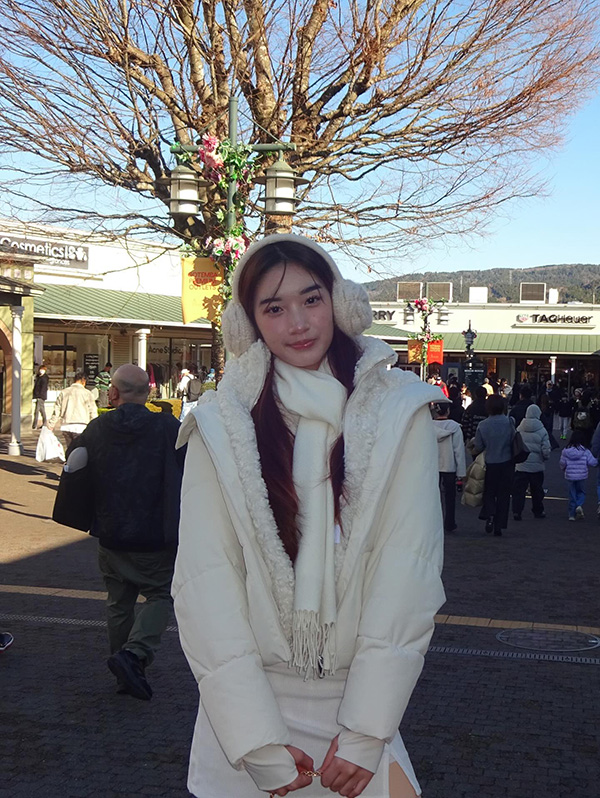 กบ สุวนันท์ ฟาดคนแซะ น้องณดา คลิปเต้นเพลงดัง