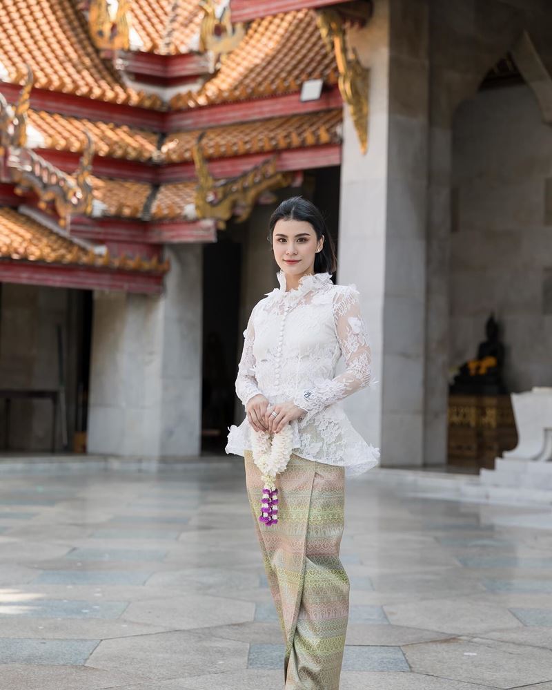 มัดหมี่ พิมดาว