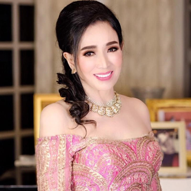 ปุ๊ก อาภัสรา หงสกุล