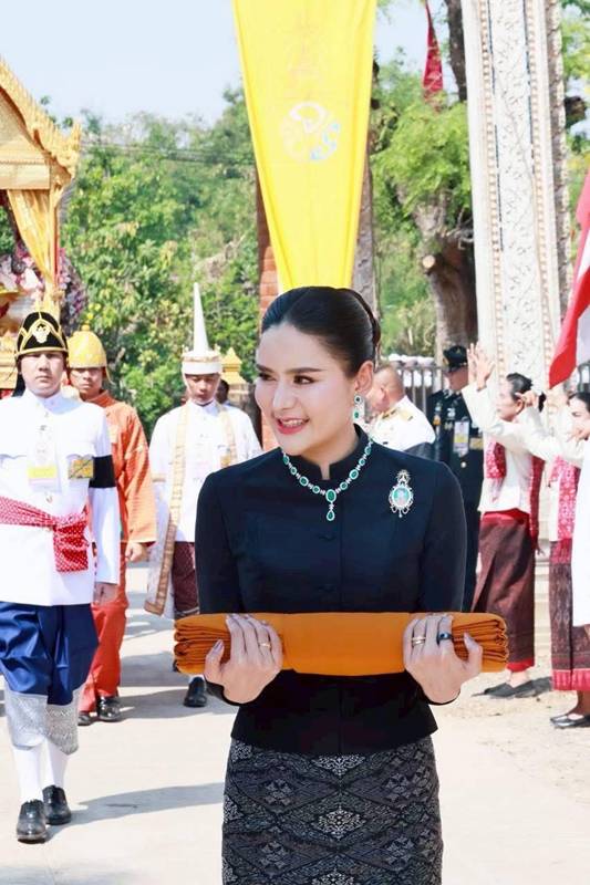 ท่านผู้หญิงอรอนงค์ ปิยนาฏวชิรพัทธ์