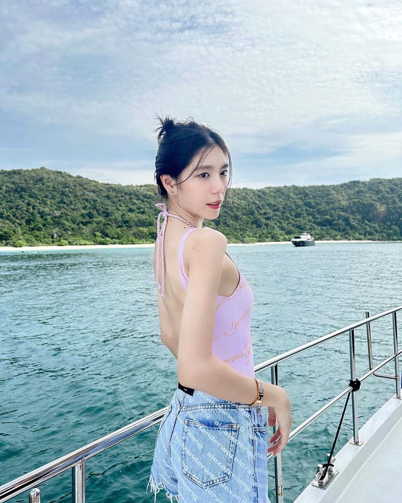 เหม่เหม ธัญญวีร์