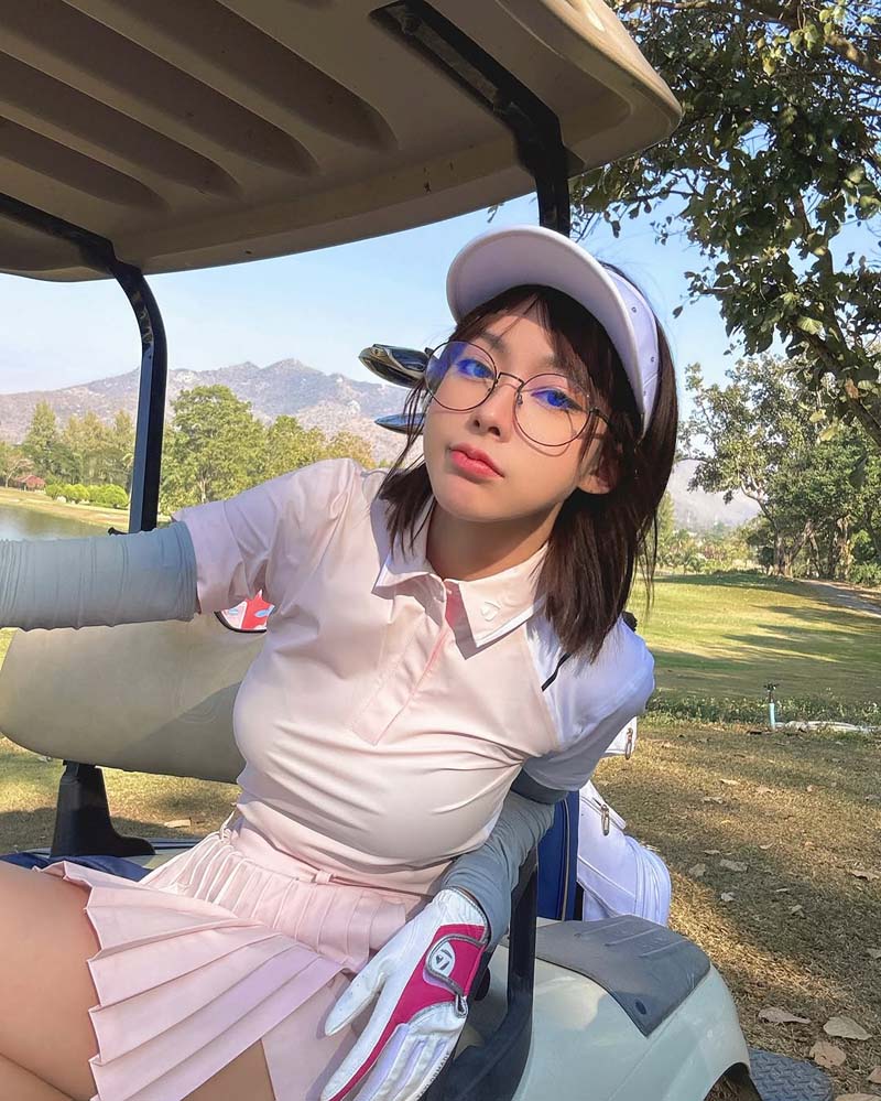 ฟางโกะ โอเค เขย่าโซเชียล ใส่ทูพีซ อวดหุ่นสวยสับ