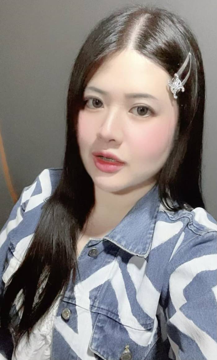 ไอซ์ เมีย เหน่ง เหม่งจ๋าย