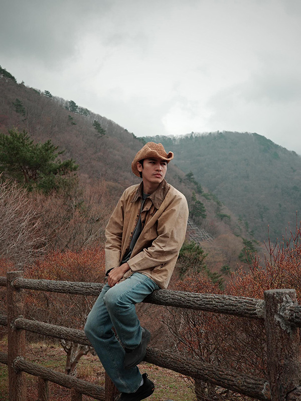 โจอี้ ภูวศิษฐ์