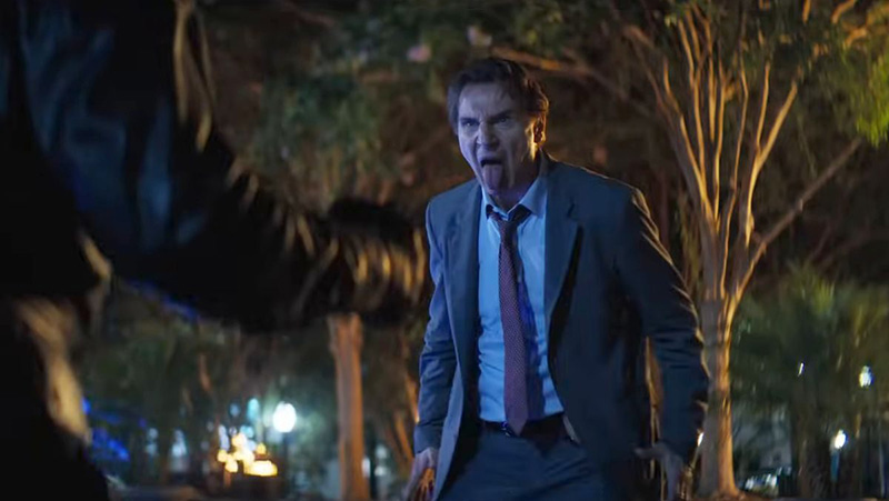 ฉากในตัวอย่างหนัง The Naked Gun