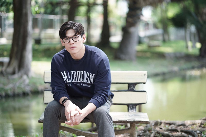 ก็รักมันปักใจ นักแสดง