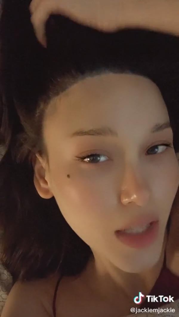 แจ็คกี้ ชาเคอลีน