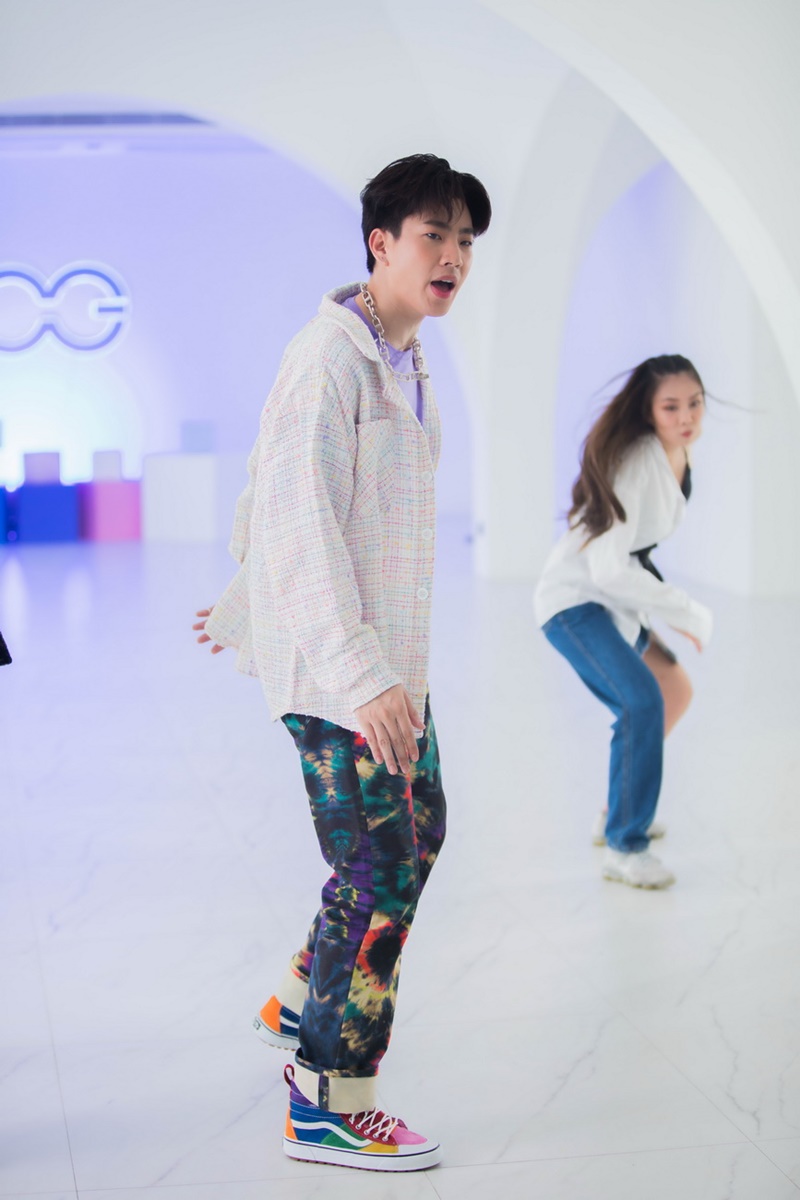 ไม่รักไม่ลง ออฟ-กัน