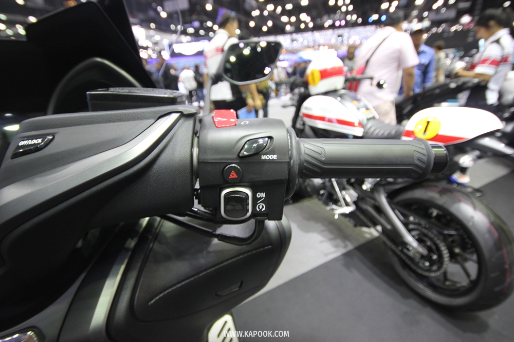 Yamaha TMAX 560