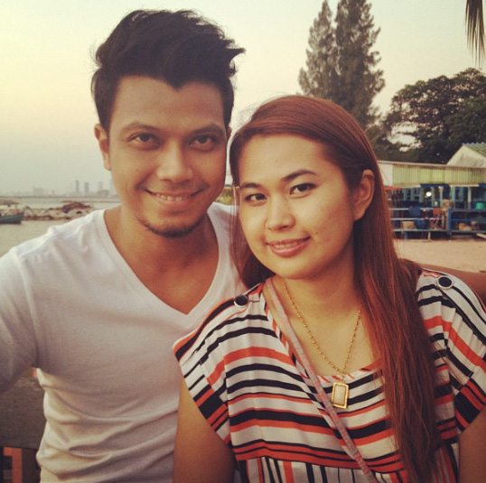 จูน เพ็ญชุลี ประวัติ