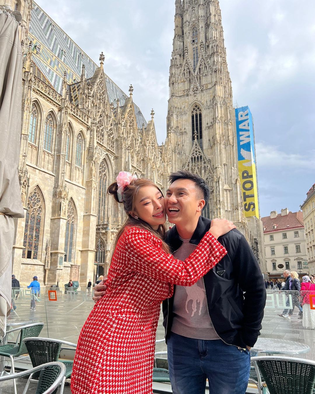 หญิงแย้ นนทพร