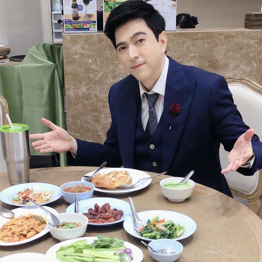 แซม ยุรนันท์