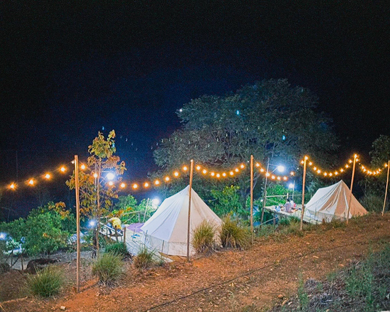 ลานกางเต็นท์อุทัยธานี