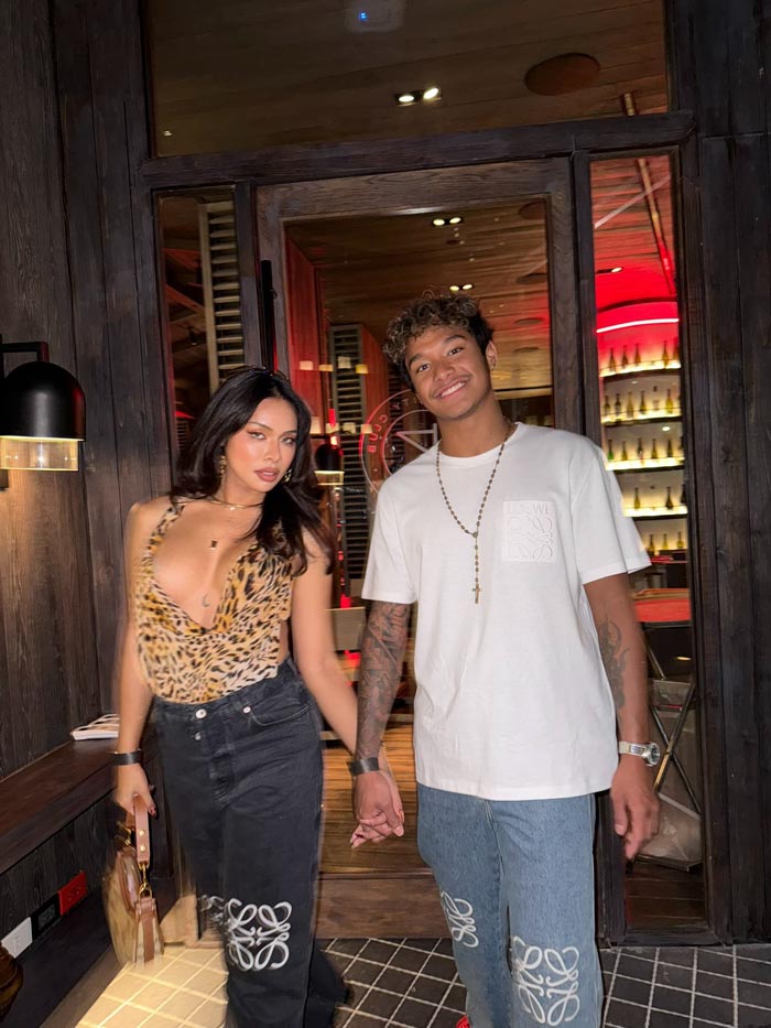 มิกซ์ เฉลิมศรี ฉลามจัส