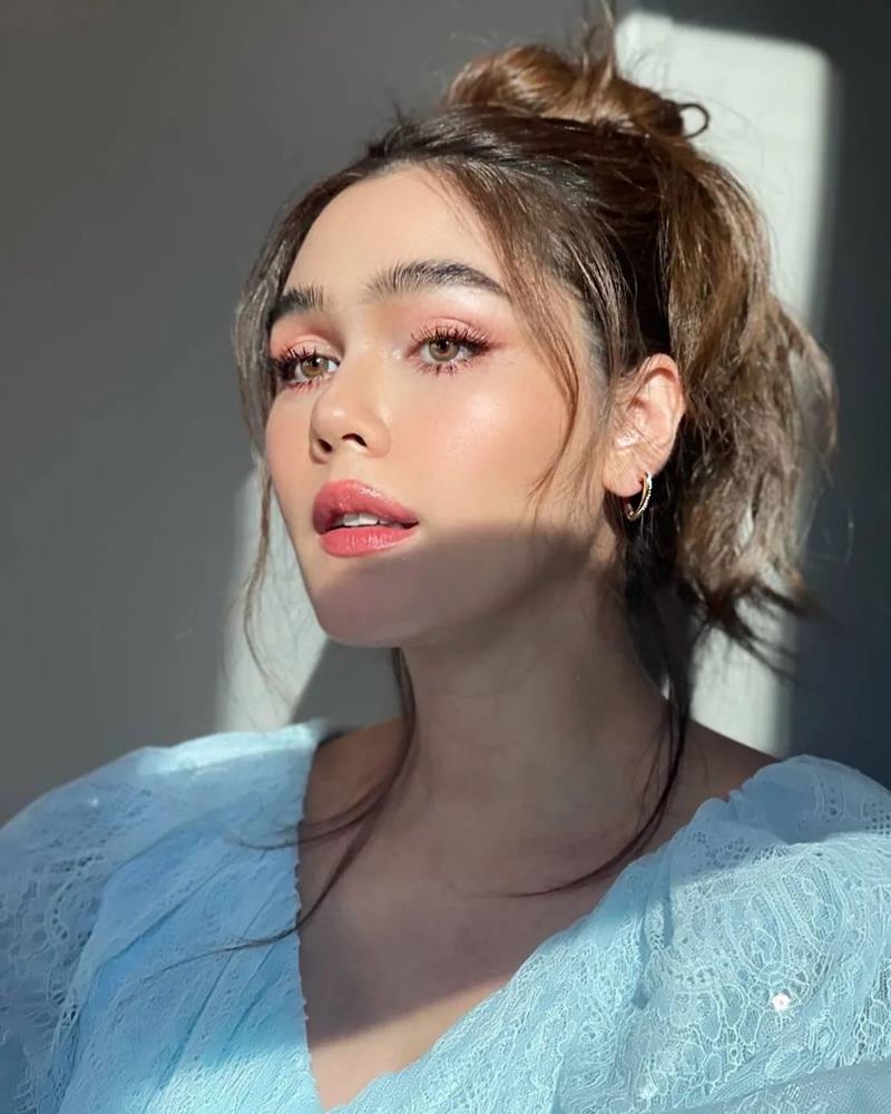 ชมพู่ อารยา 