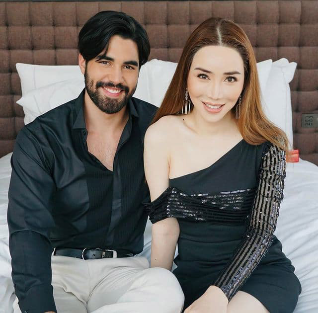 แอน จักรพงษ์, ผู้หญิงข้ามเพศ