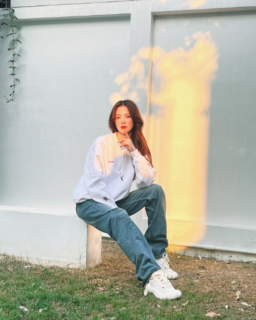 ใบเฟิร์น พิมพ์ชนก แฟชั่น