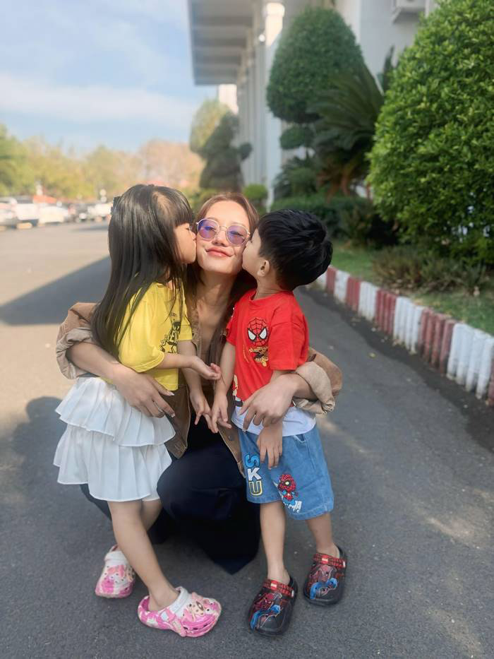 บิ๊ก ผู้ใหญ่บ้านฟินแลนด์ แพรวพราว แสงทอง 