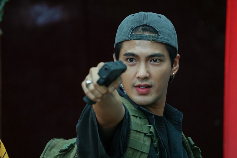  7 ประจัญบาน นักแสดง