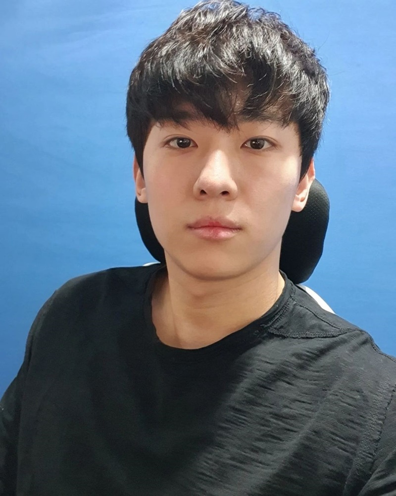 คิมจินยอง kim jin young