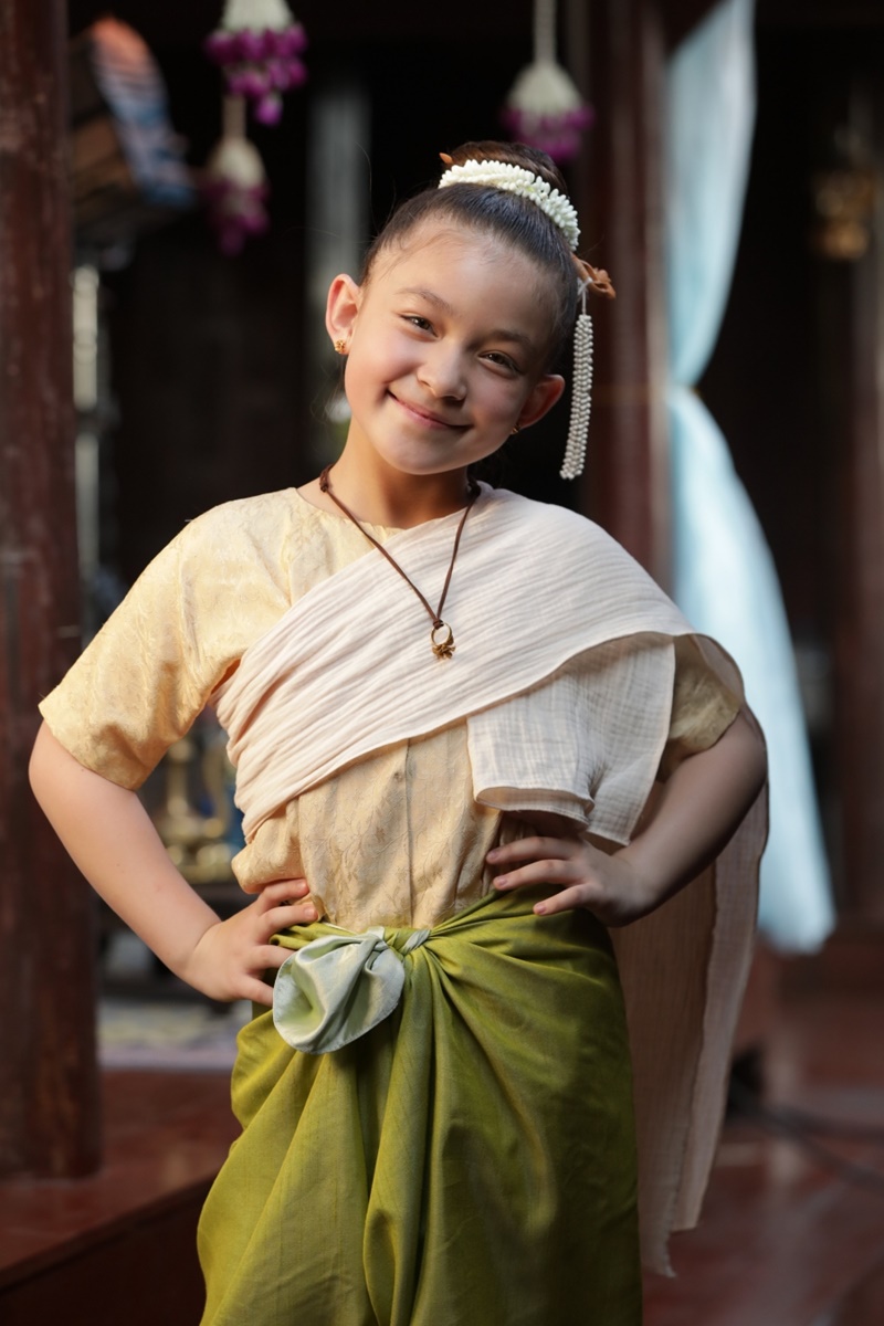 ละคร กลิ่นมาลี