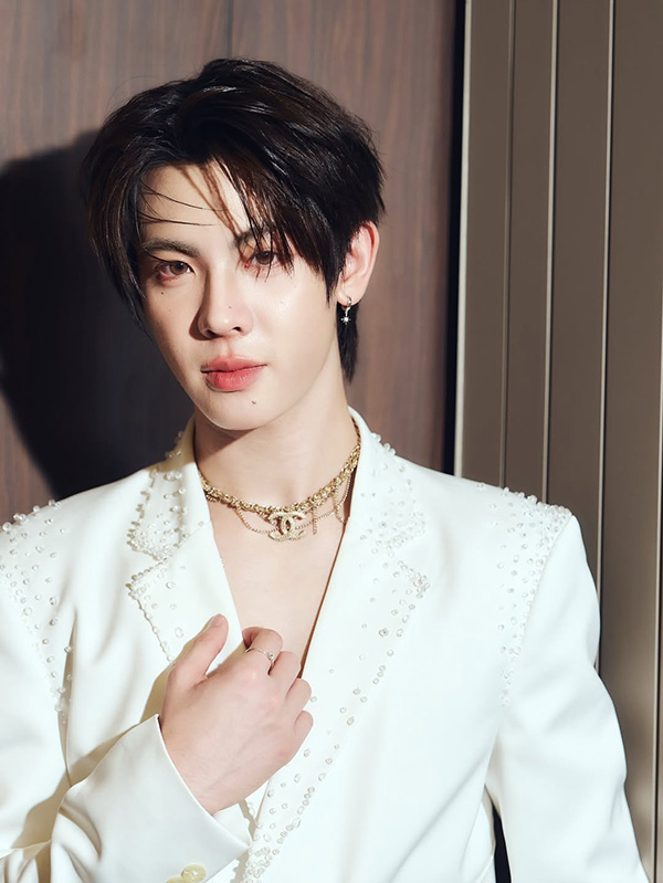 เฟิร์สวัน ดูมันดิประวัติ