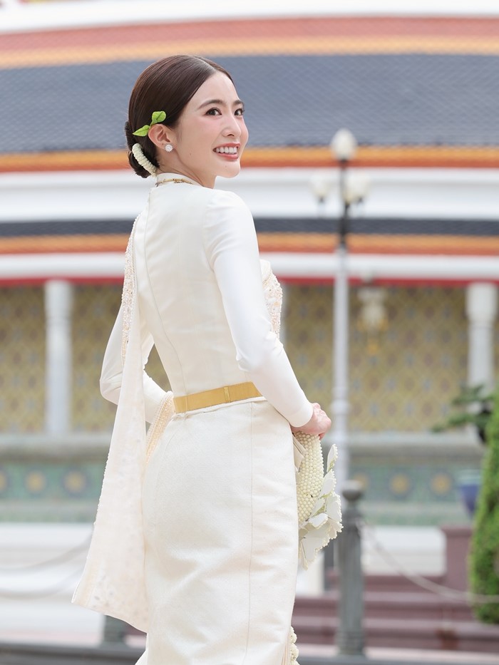 มาแล้ว.. ภาพแต่งงาน มายด์ ลภัสลัล สวมชุดไทยงดงาม เข้าพิธีสมรส ทายาทสิงห์ 