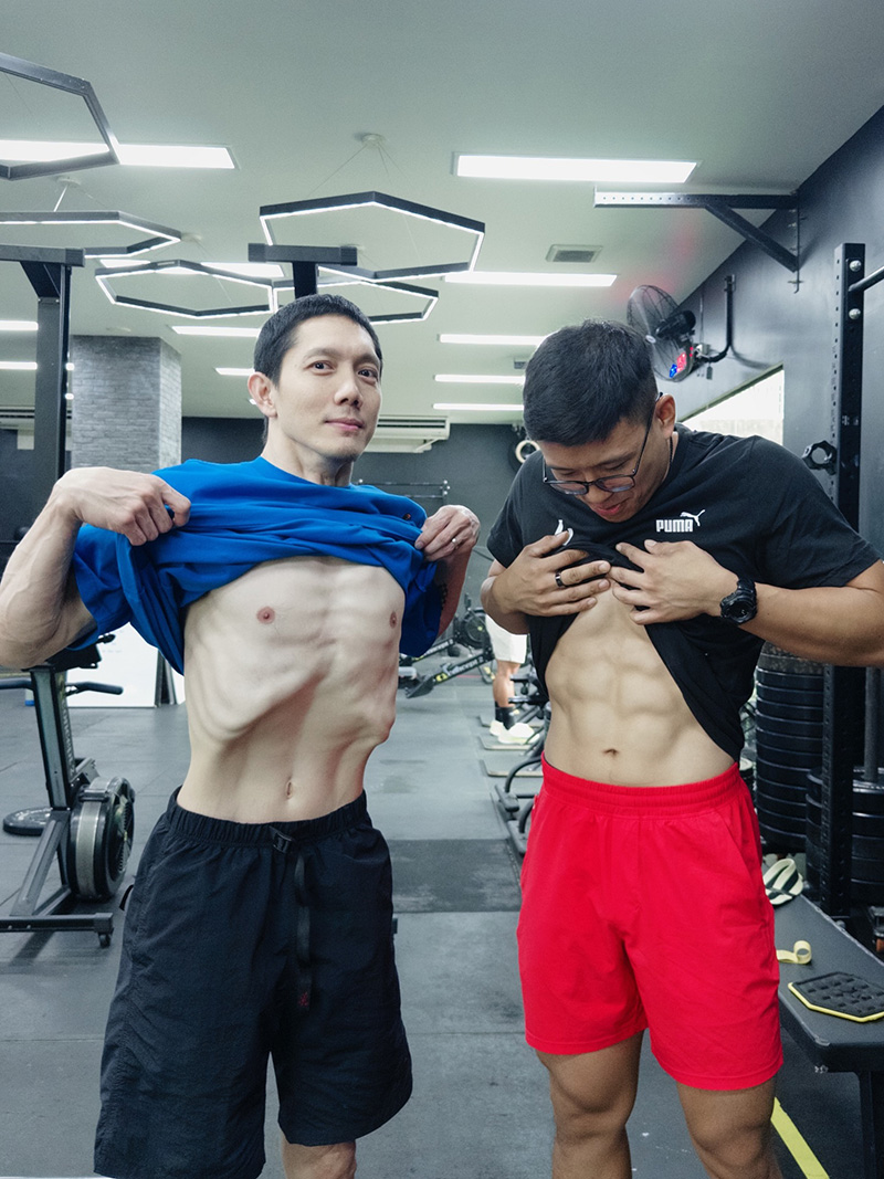 ปั๊บ โปเตโต้ เปิดเสื้อโชว์หุ่นเทียบคนข้าง