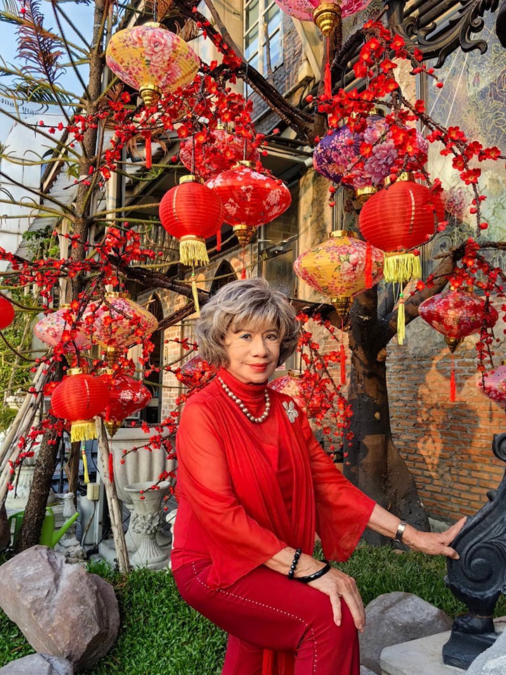 อมรา อัศวนนท์