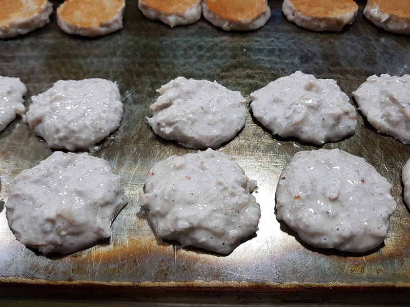 ร้านขนมบ้าบิ่น