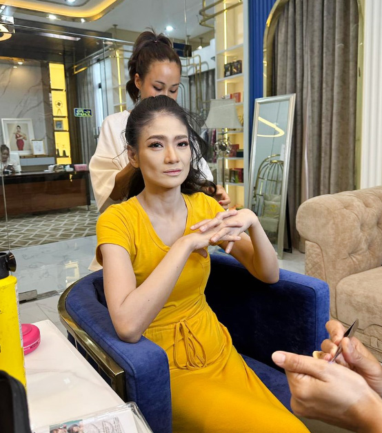 เจ๊กบบางลําภู แม่ค้าสวย