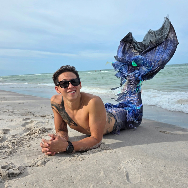 ทราย สก๊อต แปลงโฉมเป็นนางเงือก