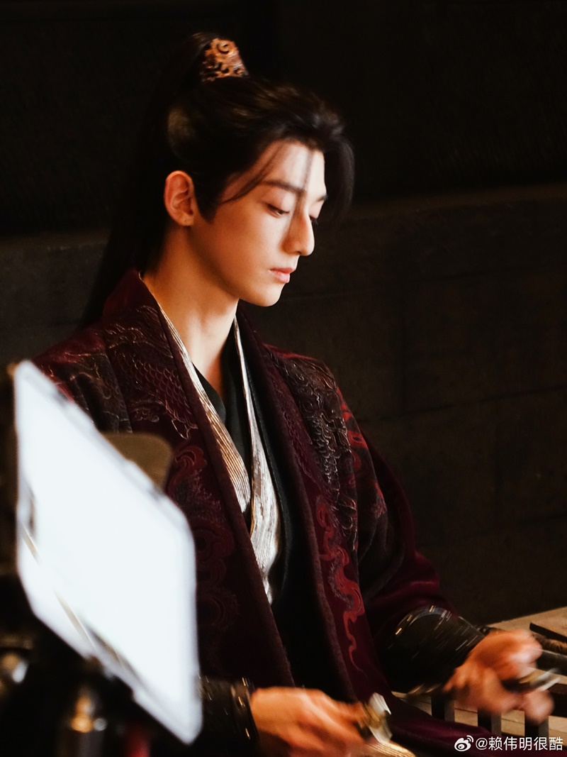 ล่ายเหว่ยหมิง Lai Wei Ming