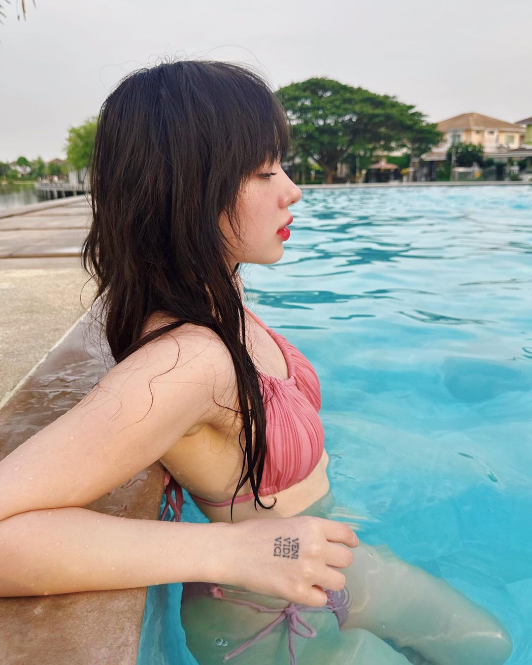 พลอยชมพู ญานนีน 