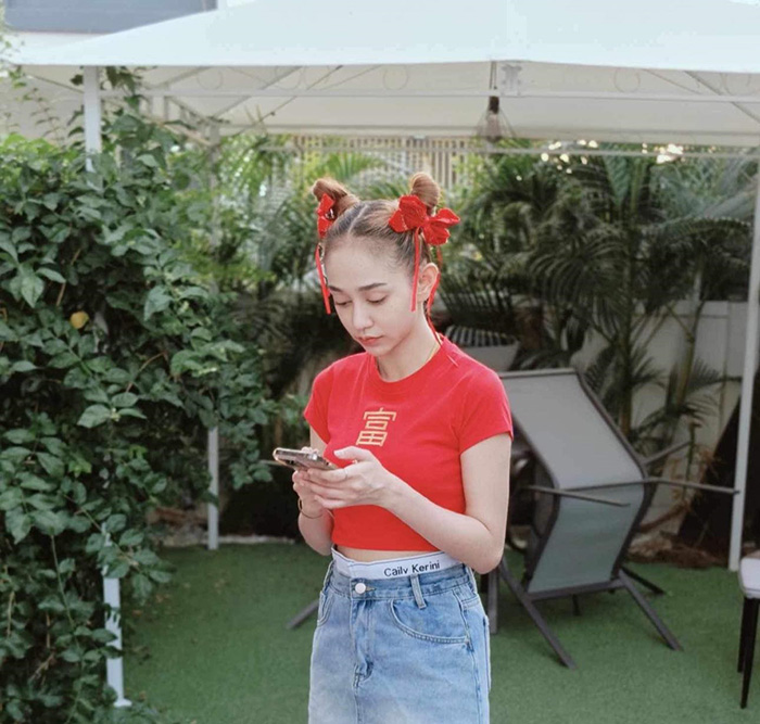 นุ่น ดำดง 