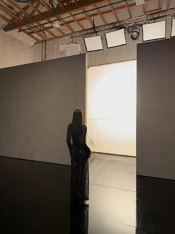 ลิซ่า อวดหุ่นแซ่บ ชุดแบรนด์ดัง LISAxKith