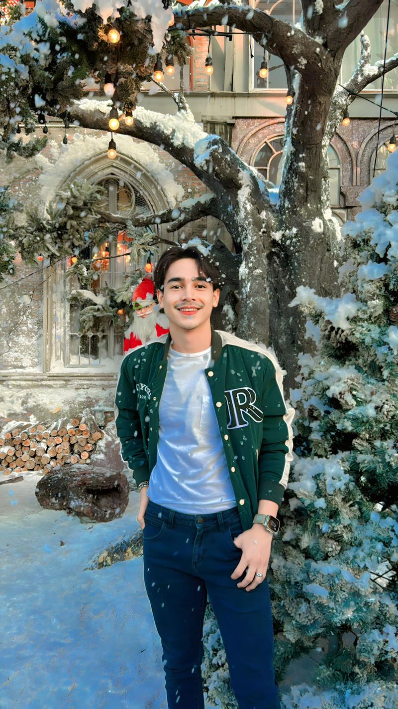 ยิว ฉัตรมงคล