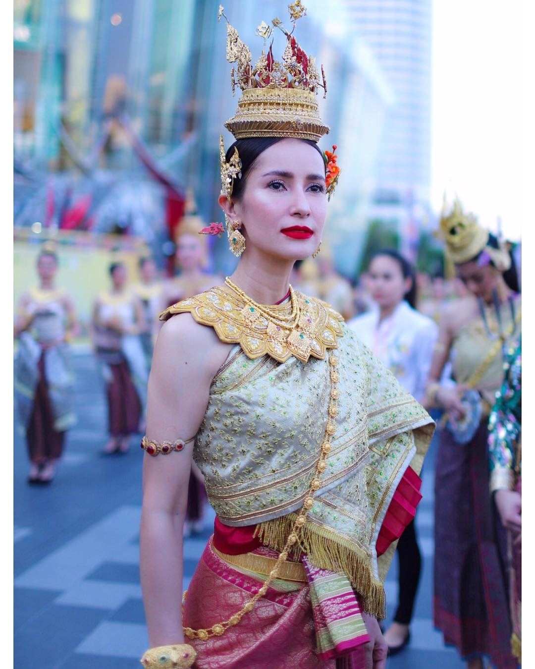 แอน ทองประสม