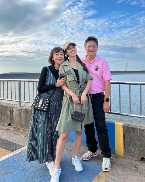 รู้จัก คุณพ่อของ มิน พีชญา นักธุรกิจรายใหญ่ กับเส้นทางธุรกิจร้อยล้าน