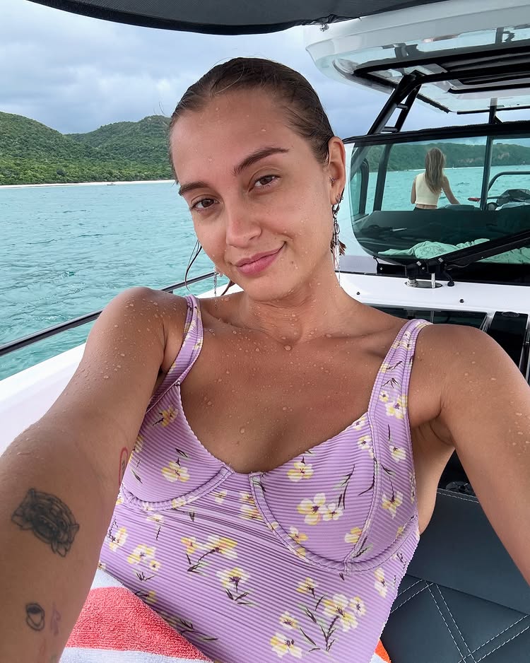 เจ มณฑล ควงแฟนสวีตหวานริมทะเล