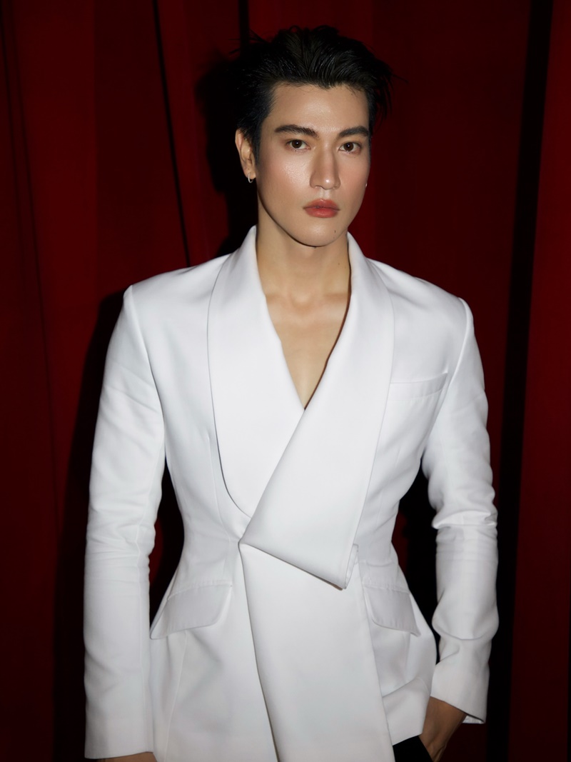 อิน จักราสินธุ์ ผลงาน