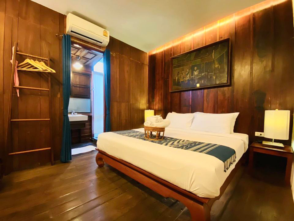 ที่พักแพร่