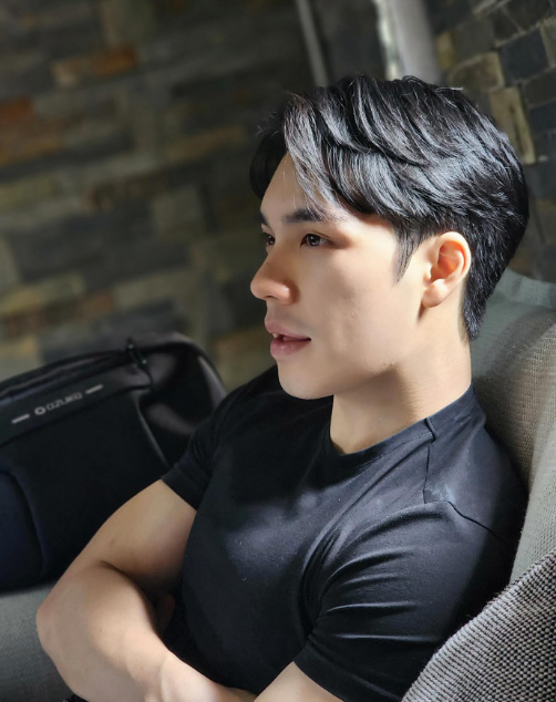 เอม สรรเพชญ์