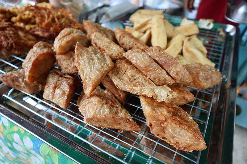 ตลาดท่าเรือ