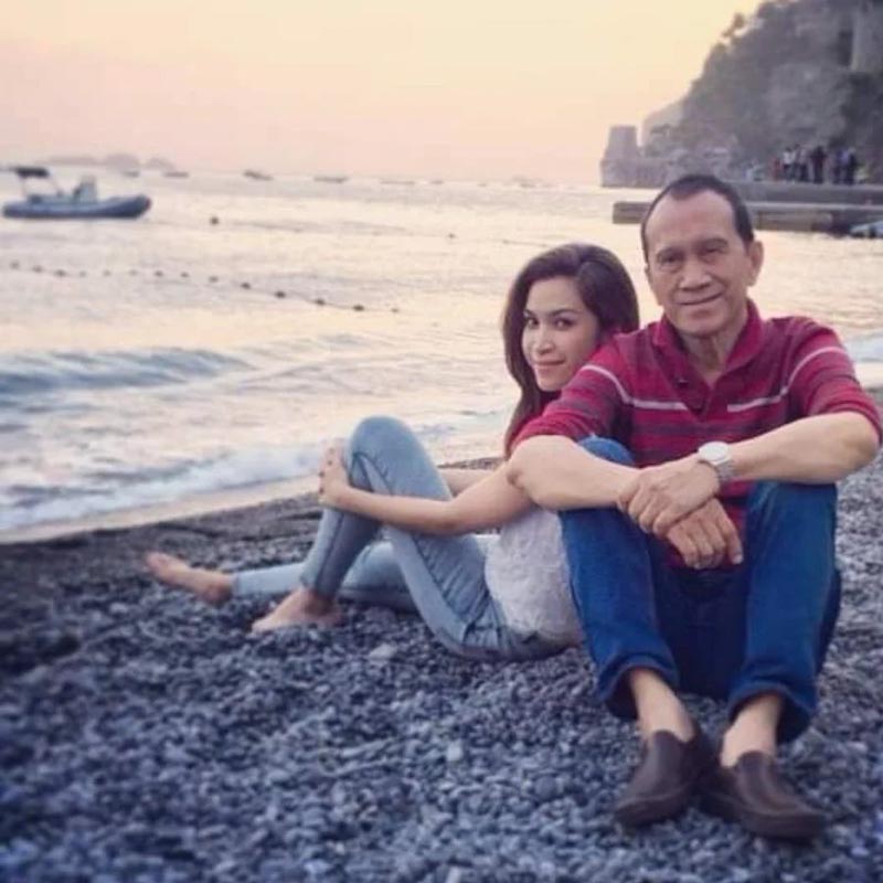 ต้อย เศรษฐา ศิระฉายา